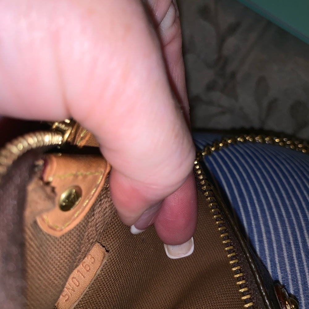 Louis Vuitton Eva Clutch - Picture 3 of 8